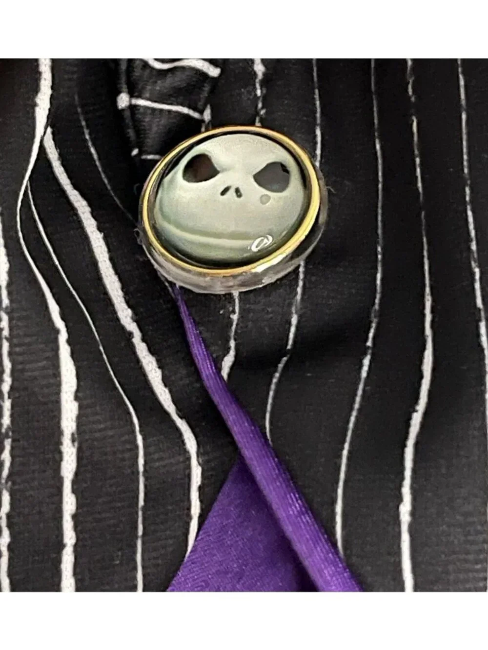Spirit Halloween/Disney details hem